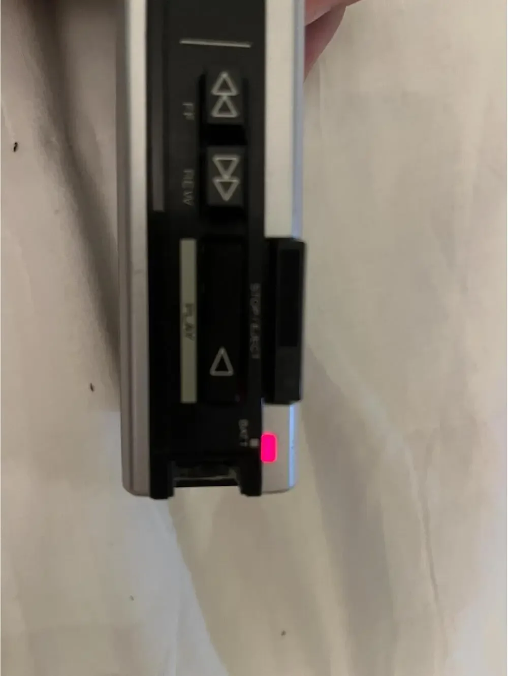 Sony Walkman WM-11 tested working, missing back battery cover w/headphones